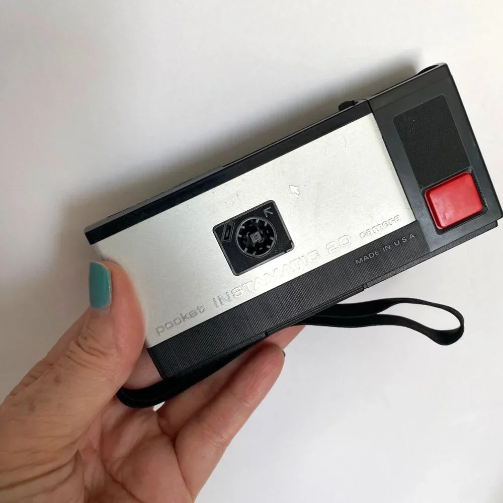 Kodak Pocket Instamatic 20 Camera Outfit With Flashcubes Magicube Extender Vtg